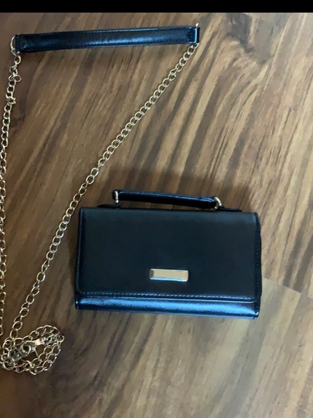 Black Women's Crossbody Bag with Gold Chain